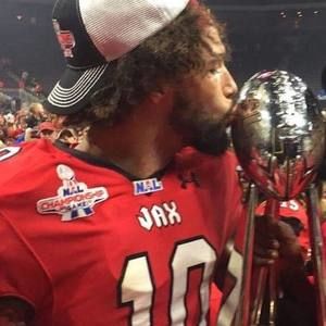 Meet your Posher, Devin